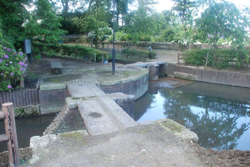 Ezure Yosui Kyu-ko Miyaura Ryohi (Old Facility for Dividing Ezure Irrigation Channel Water)に関するページ